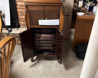 Victrola with records in great conditon