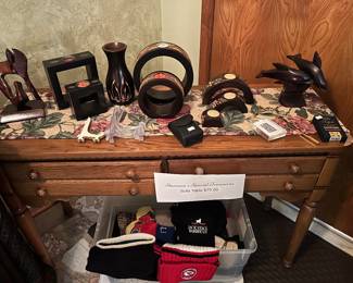 Side table and wood pen decor, scarves, eat muffs, gloves
