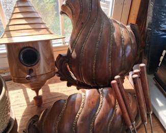 DECORATIVE ITEMS