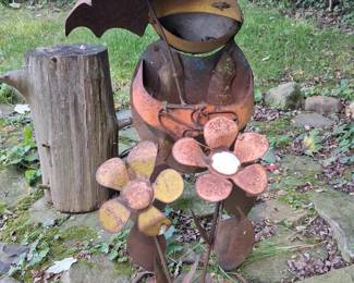 WHIMSICAL METAL FROG