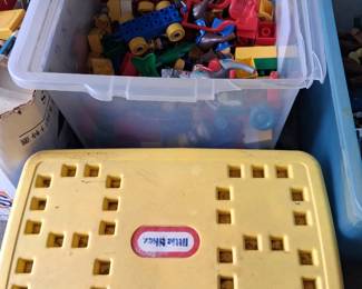 LEGOS