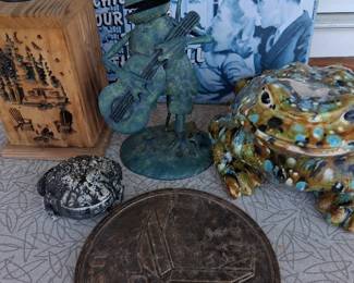 OUTDOOR DECOR