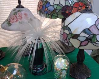 TIFFANY STYLE LAMPS