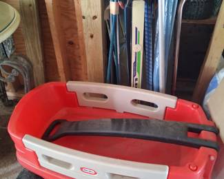 LITTLE TYKES WAGON