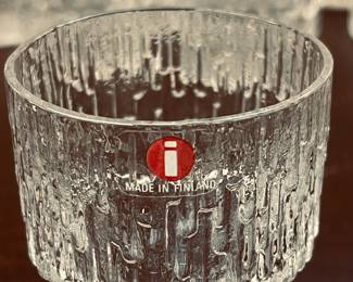 CLOSE UP VINTAGE ASIAK GLASS TUMBLERS BY TAPIO WIRKKALA
