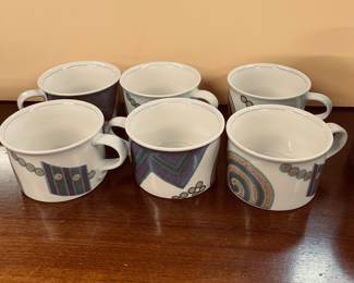 SET OF MIKASA INTAFLIO LIFE STYLE GEOMETRIC PORCELAIN MUGS BY JOHN BERGEN