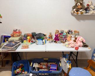 Children's Toys, Games, Books, Collectible Beanie Babies, Dolls