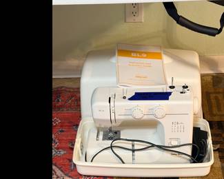 Sewing Machine w/Case