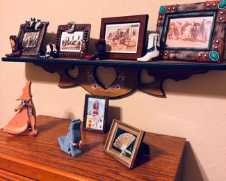 Wall shelf