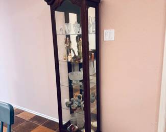 Lighted glass display case