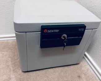 Sentry floor safe (with key)