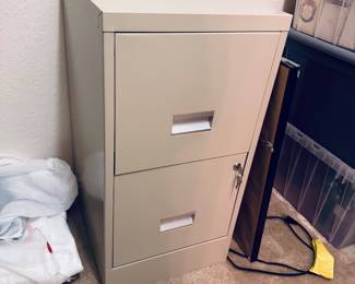 Metal locking two drawer file cabinet