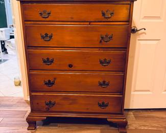 Drexel 5 drawer chest