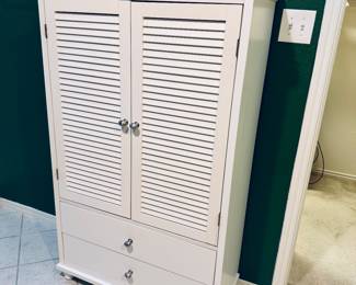 Small armoire/cabinet