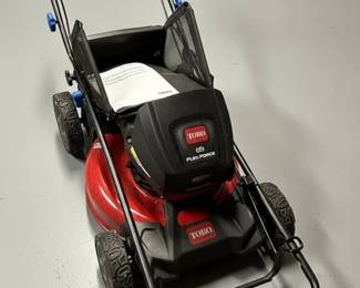 Toro FlexForce V BatteryPowered Lawn Mower