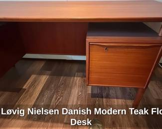 Peter Lvig Nielsen Danish Modern Teak Floating Desk second image