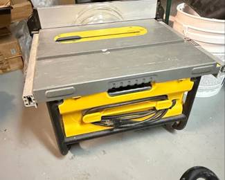 DeWalt DW Compact Jobsite Table Saw