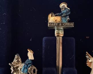 Exquisite Silver-Plated Nativity Collector Spoon Set