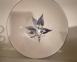 Homer Laughlin 'Lotus Hai' Rhythm Dinnerware Set