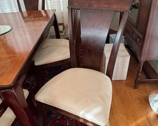 Traditional Dining Room Set