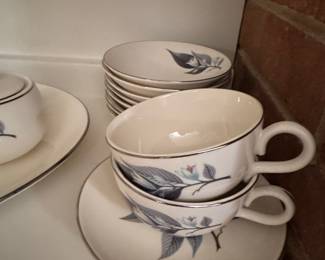 Homer Laughlin 'Lotus Hai' Rhythm Pattern Tea Set