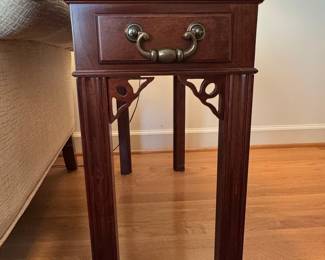 Traditional Mahogany Chinese Chippendale Style End Table