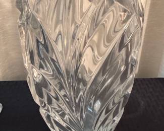 Vannes Le Chatel French Crystal Vase