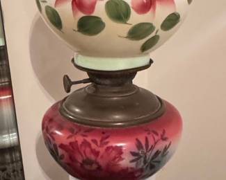 Vintage Gone-with-the-Wind Style Table Lamp