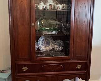 Traditional Mahogany China Cabinet