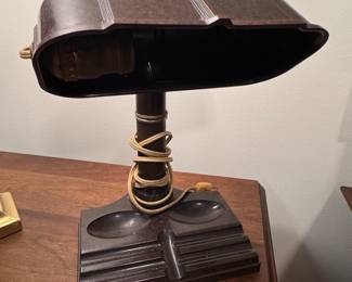 1940s Atlas Appliance Art Deco Bakelite Desk Lamp