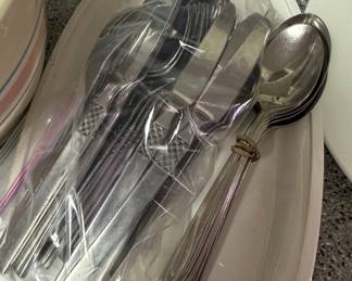 Stainless Steel Flatware Set
