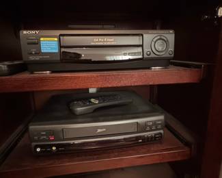 Sony SLV-N51 and Zenith VRC4125 VCR Lot