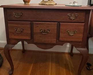 Queen Anne Style Walnut Lowboy Chest