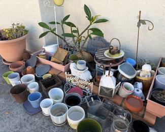 Garden pottery