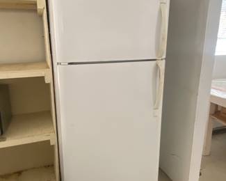 Wait, two door refrigerator freezer on top