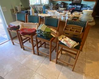 Barstools can be recovered many cloth, napkins, kitchen items