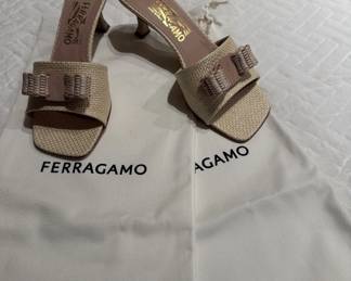 Ferragamo size 7 Woven Raffia Fabric with Bow $650 obo