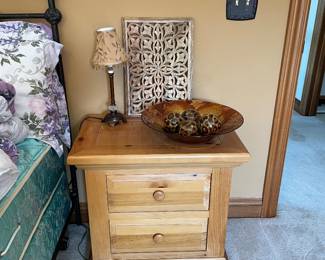 Broyhill night stand
