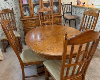 Traditional Oak Dining Set with China Cabinet