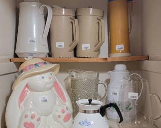Vintage Kitchenware and Collectible Assortment