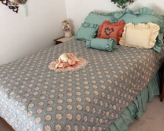 Vintage Cottagecore Shell Pattern Bedding Set