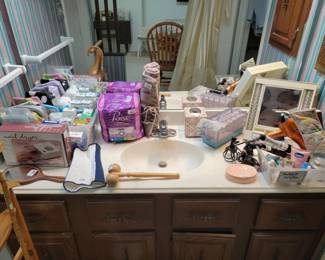 Assorted Personal Care and Beauty Estate Lot