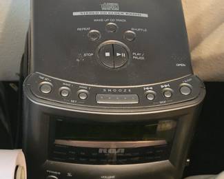 RCA Stereo CD Clock Radio