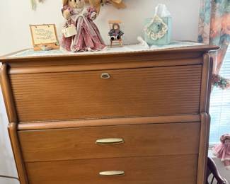 MidCentury Modern Drexel Projection Series Gentlemans Chest