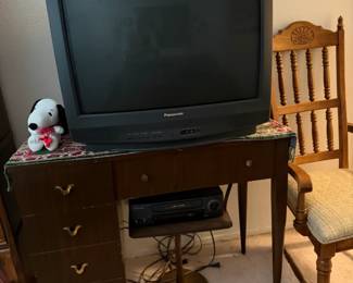 Panasonic Tau Series CRT Television