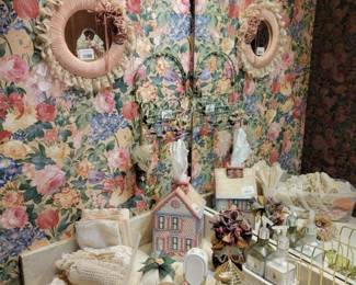 Cottagecore Bathroom Vanity Decor Collection