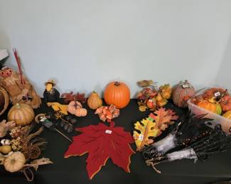 Assorted Autumn and Thanksgiving Seasonal Decor Lot