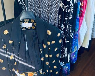 Vintage Women’s Clothing 