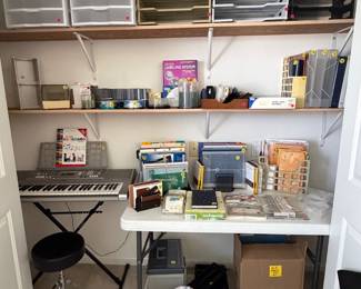 Yamaha keyboard with stand and seat, office supplies