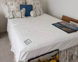 Full size bed set